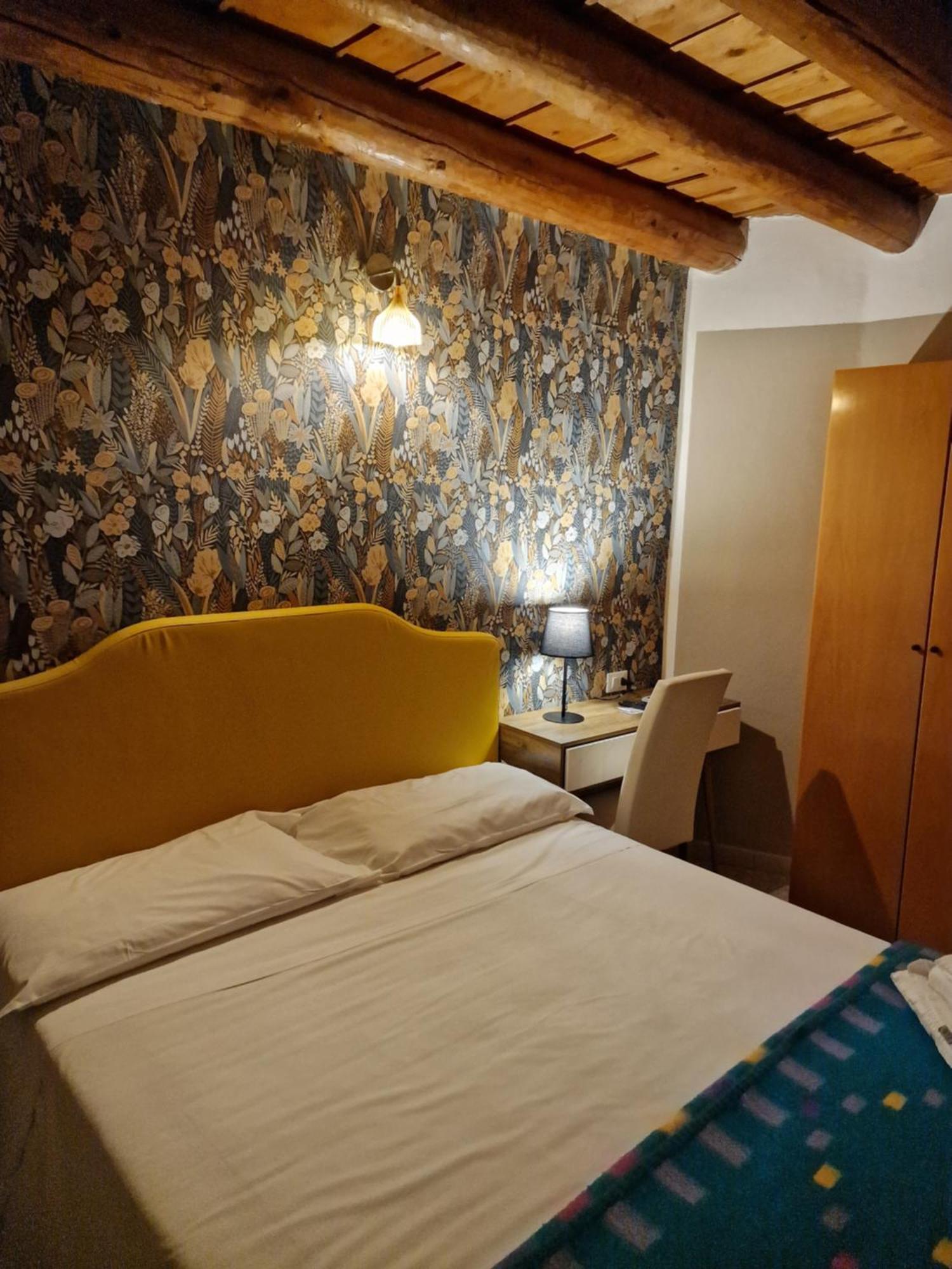 Locanda Al Centrale Caprino Veronese Εξωτερικό φωτογραφία