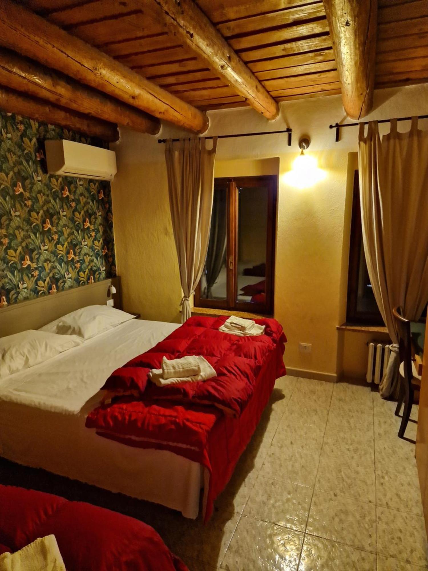 Locanda Al Centrale Caprino Veronese Εξωτερικό φωτογραφία