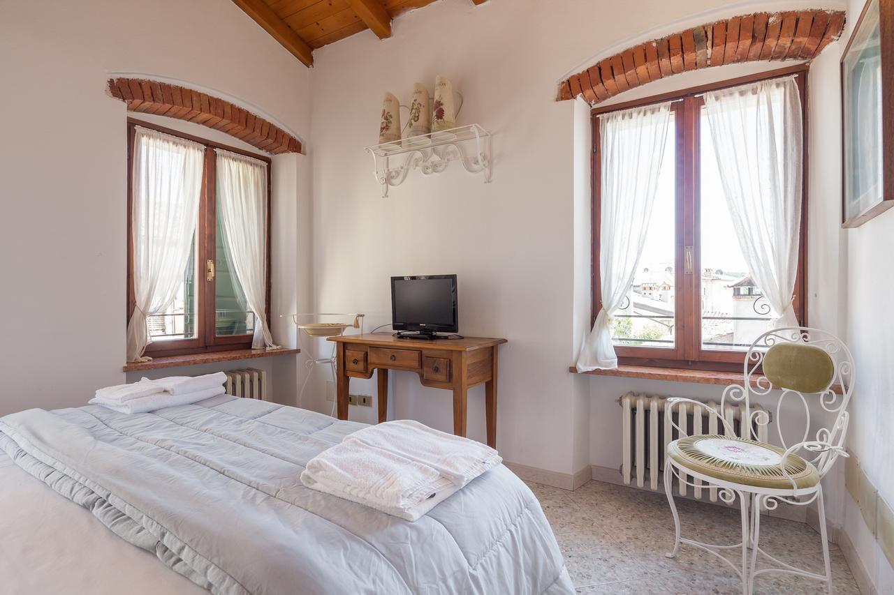 Locanda Al Centrale Caprino Veronese Εξωτερικό φωτογραφία
